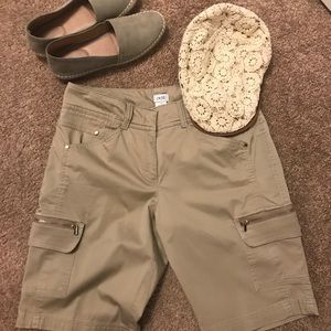 Cache brand cargo shorts 10” inseam